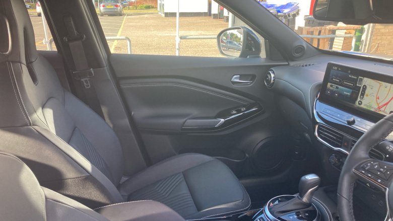 Nissan Juke 1.6 Hybrid Tekna 5dr Auto Hybrid Hatchback